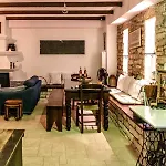 Petrinο Katochori Katokhorion (Lefkada)
