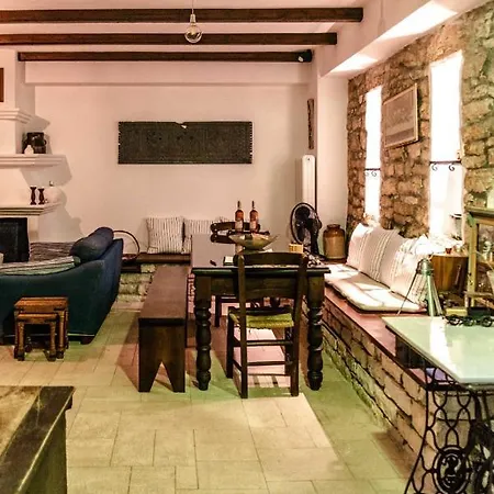 Petrinο Katochori Katokhorion (Lefkada)