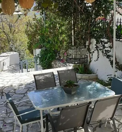 Apartment Petrinο Katochori *